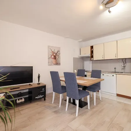 Viva - 2 Bedroom In Centar * 자다르