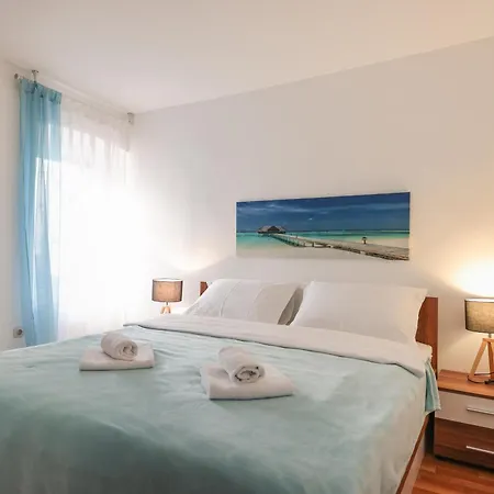 Viva - 2 Bedroom In Centar Apartmán