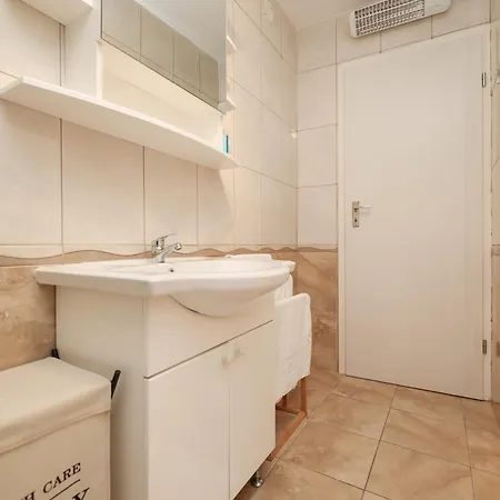 Lägenhet Viva - 2 Bedroom In Centar *