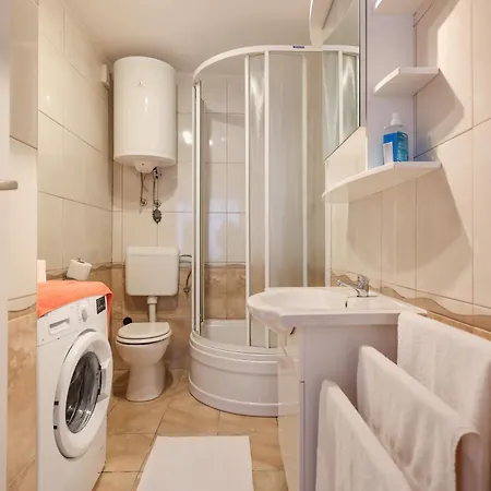 Viva - 2 Bedroom In Centar Апартаменти Задар