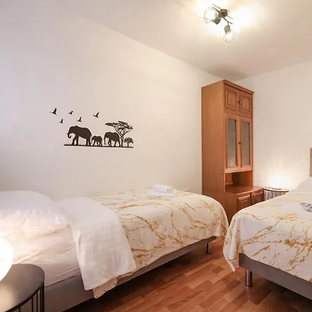 Viva - 2 Bedroom In Centar *